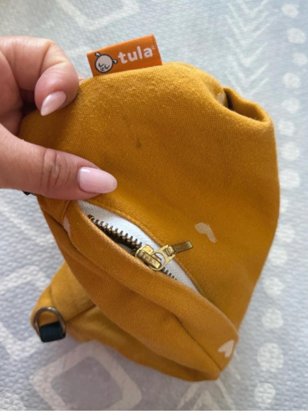 Tula Mustard Yellow Mini Heart-Print hip pouch. - Picture 2 of 5